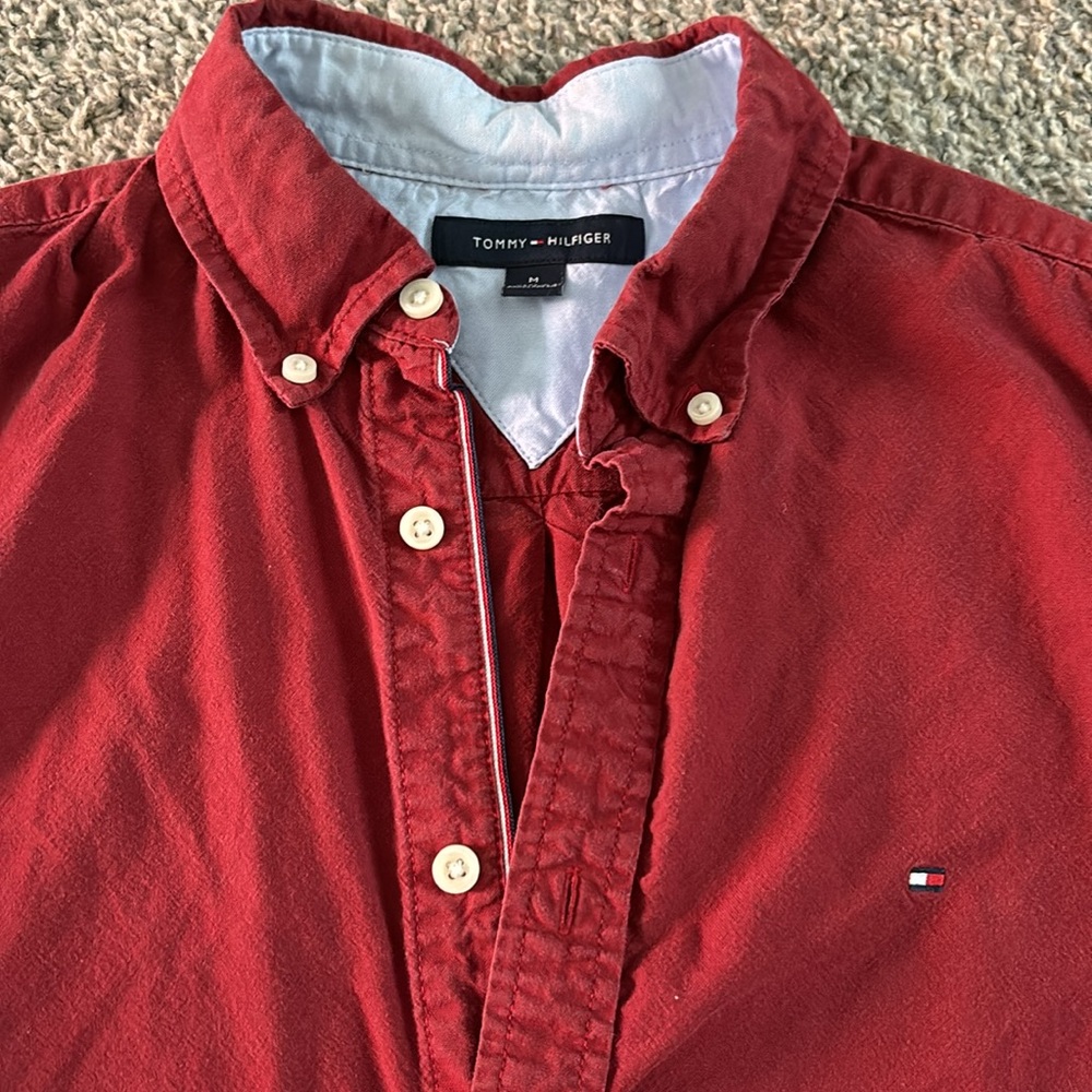 Men’s Tommy Hilfiger Red dress shirt - Picture 2 of 3